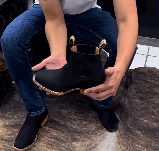 Men's Classic Handmade Boots-Black