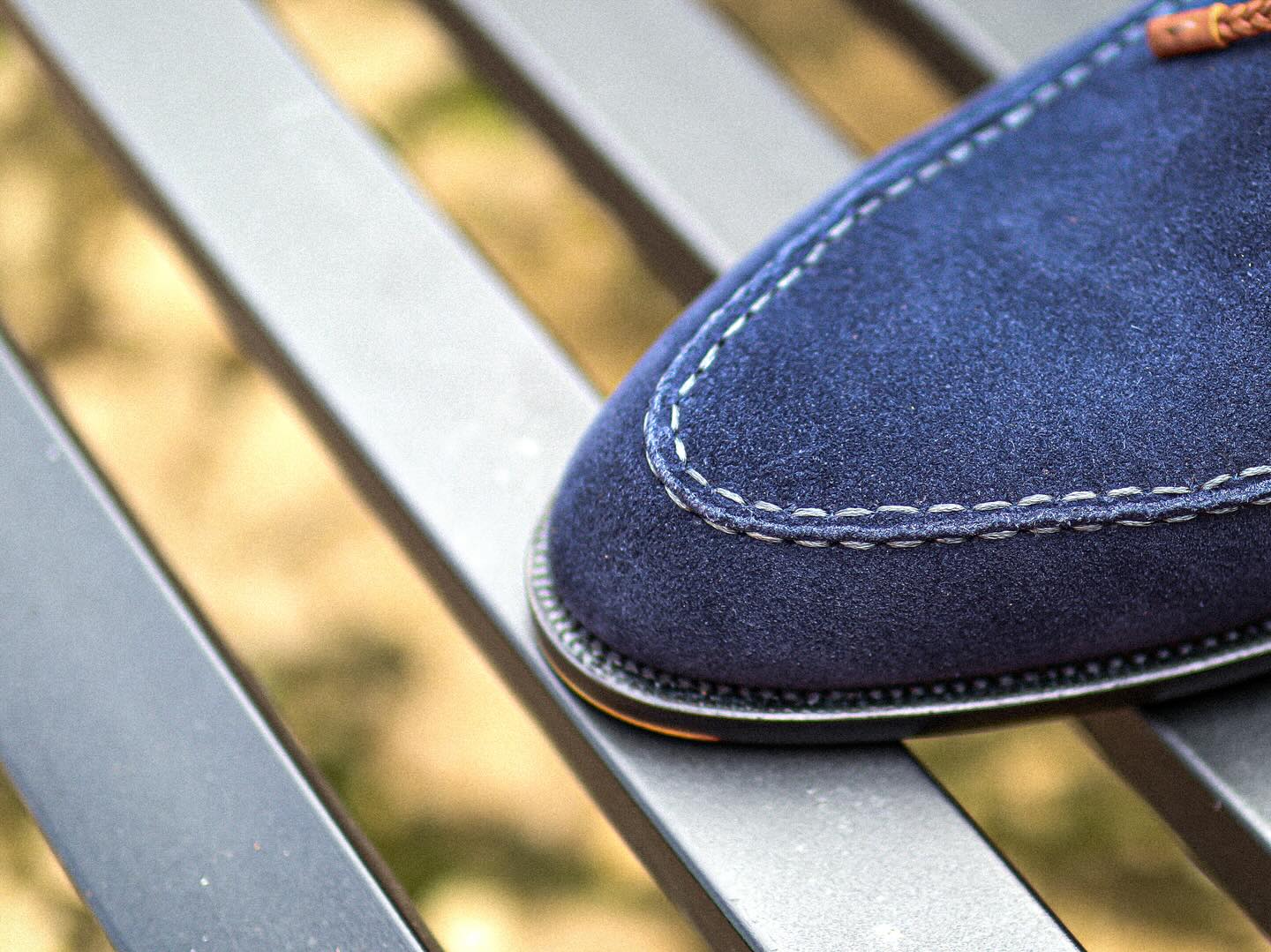 Loafer With Blue Straw Patterned Ribbon