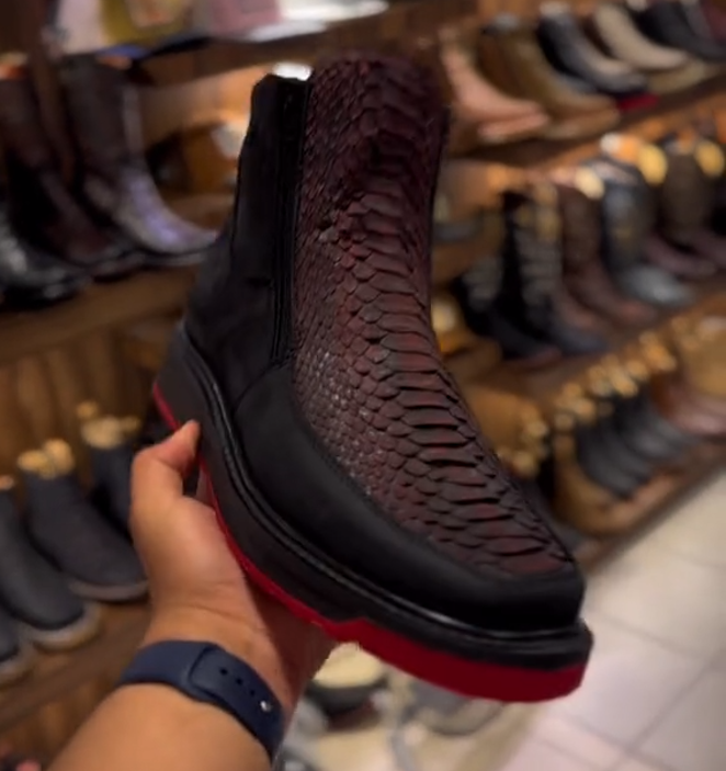 Retro Snake Scale Pattern Thick Sole Non-slip Boots