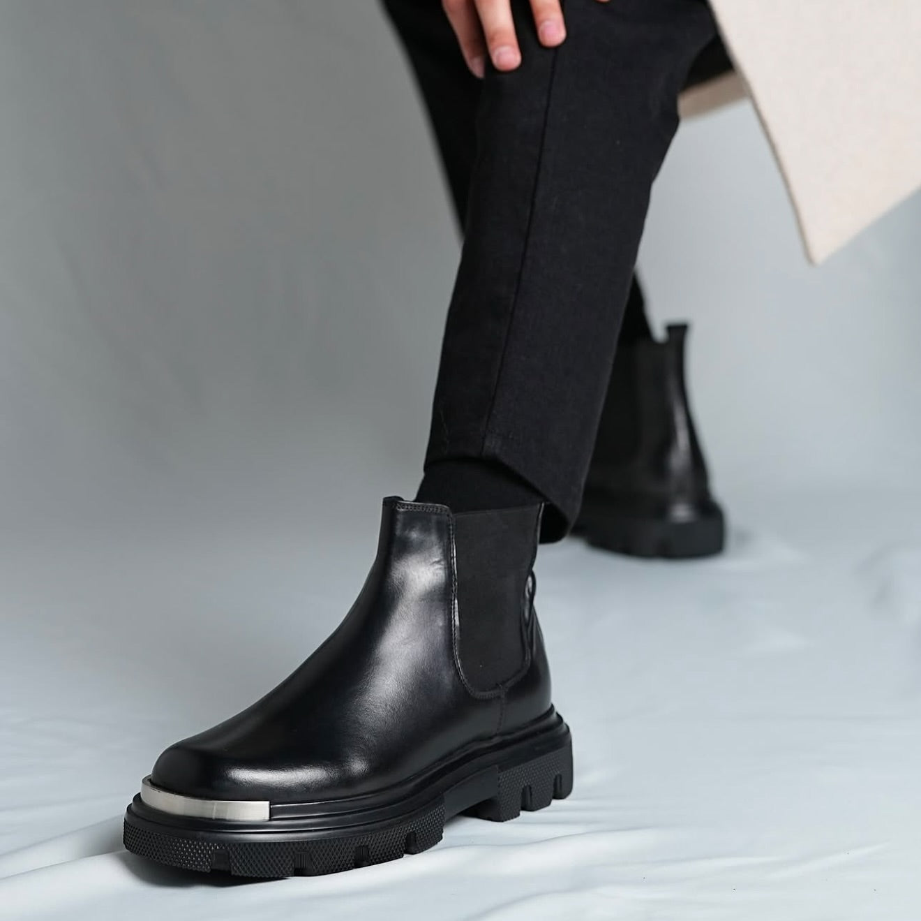 Men's New Black Leather Casual Boots