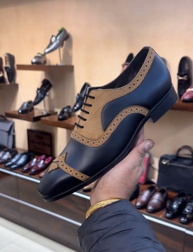 Two-tone broguesl Shoes