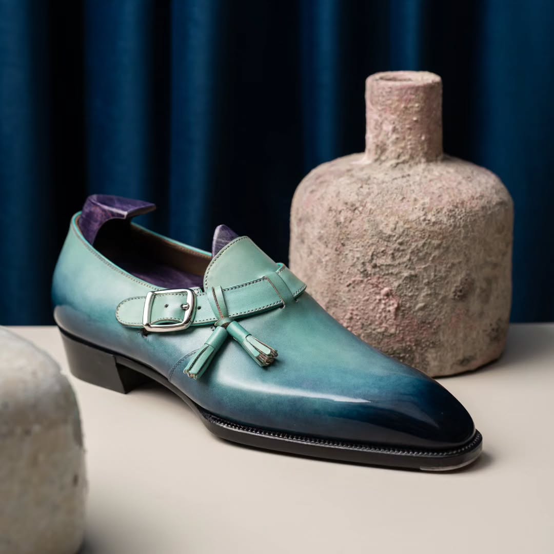 Hand-painted pigmented cowhide shoes - Inspired by the sky blue glazed Jun porcelain fragments