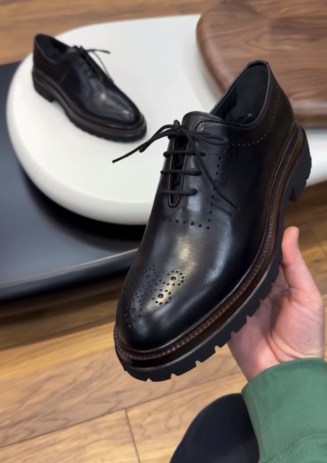 Business formal oxford shoes