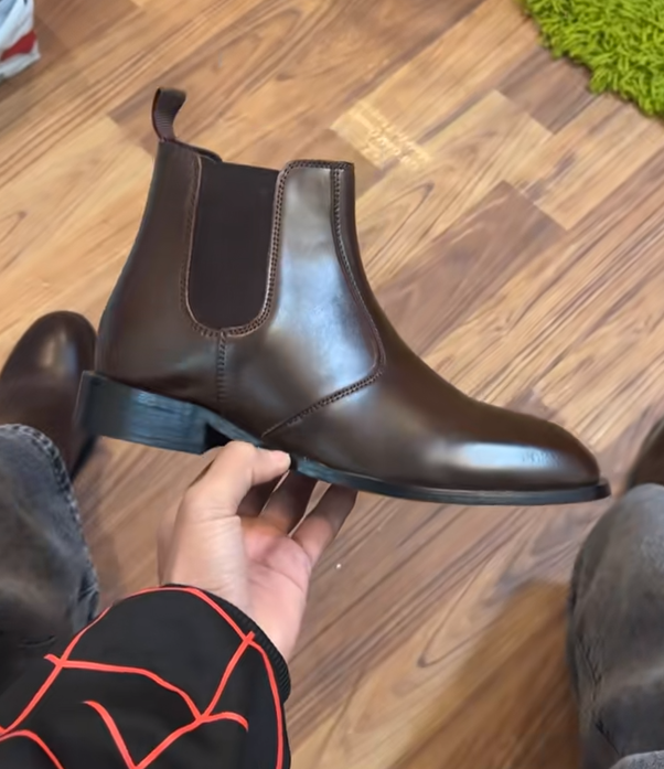 Leather Chelsea boots