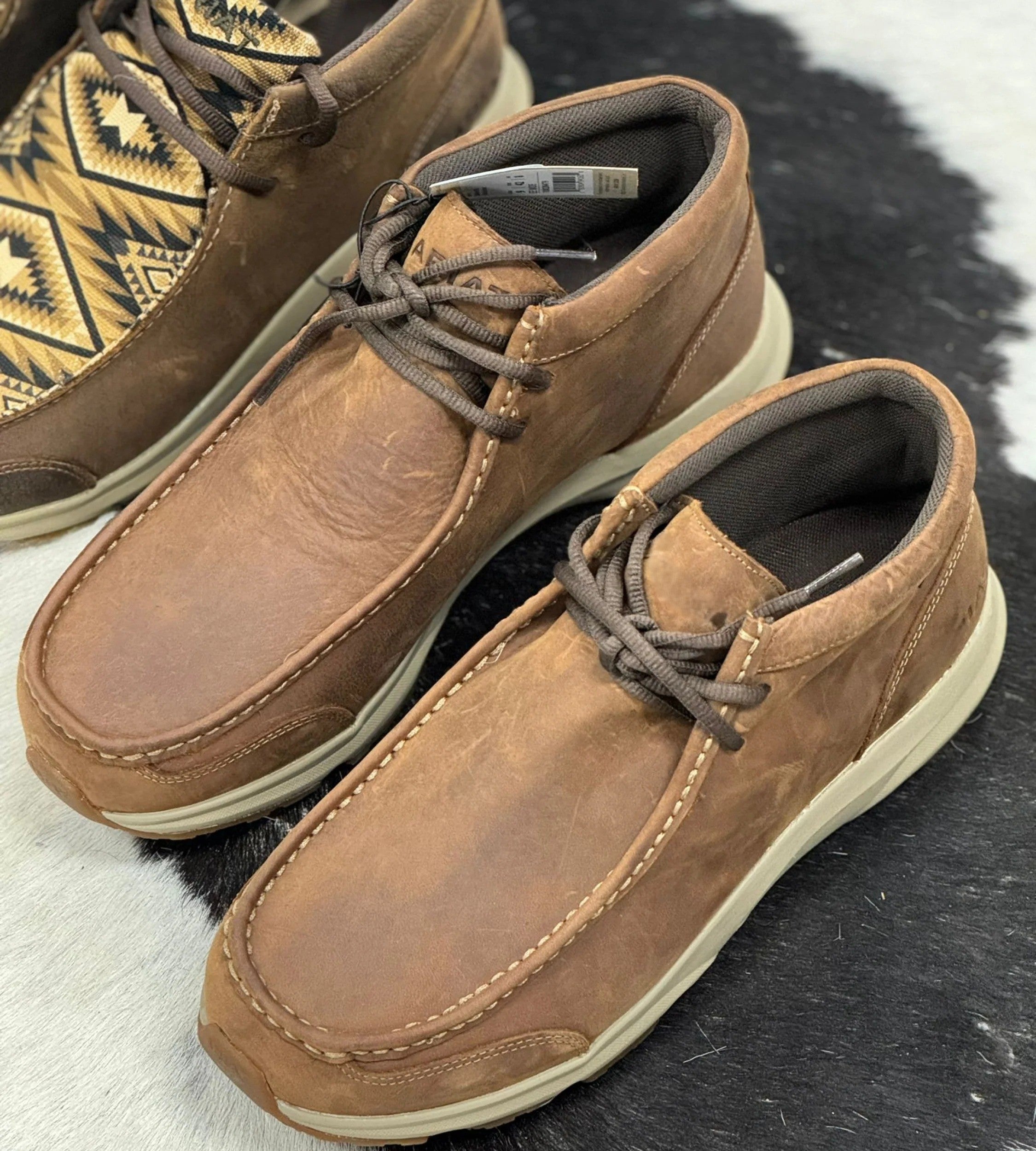 Distressed Leather Western Moc Toe Chukka Boots