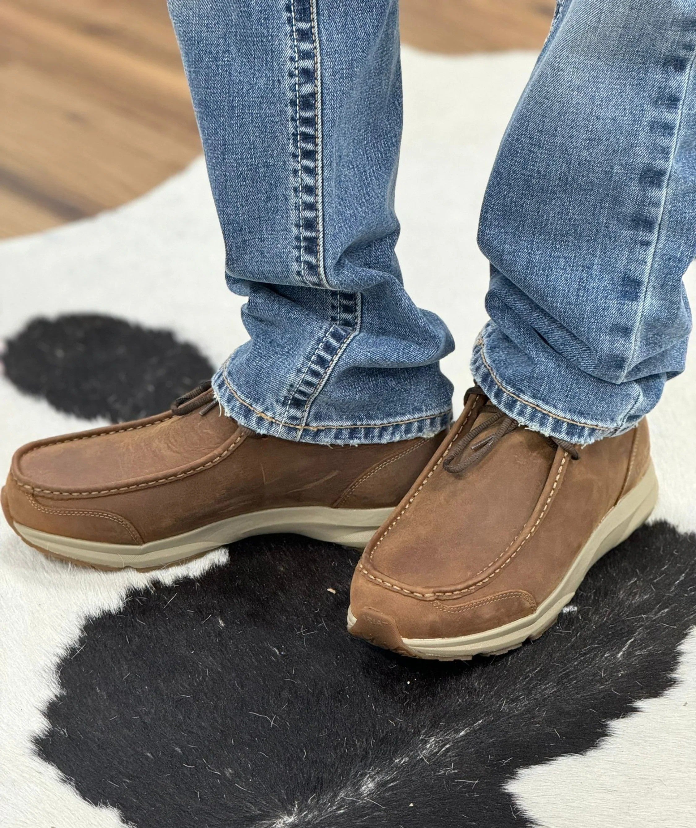 Distressed Leather Western Moc Toe Chukka Boots
