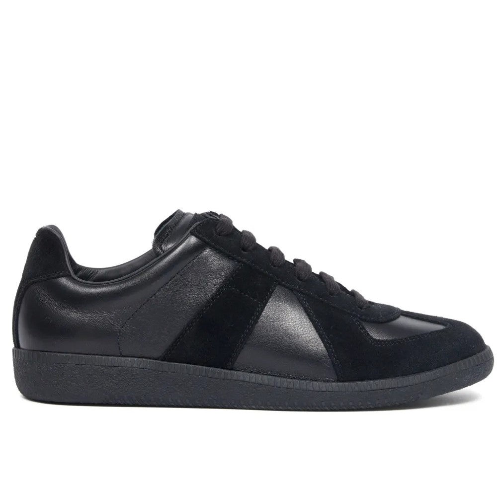 Low-top leather sneakers