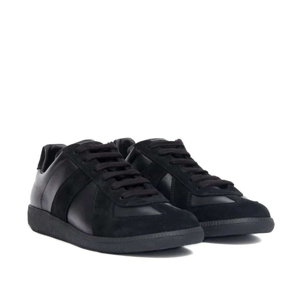 Low-top leather sneakers