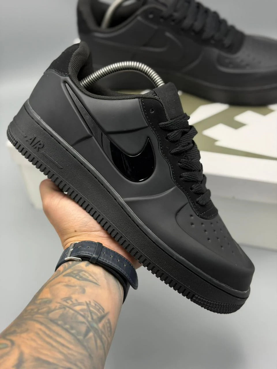 Matte & Gloss Leather Air Force Style Low-Top Casual Sneakers