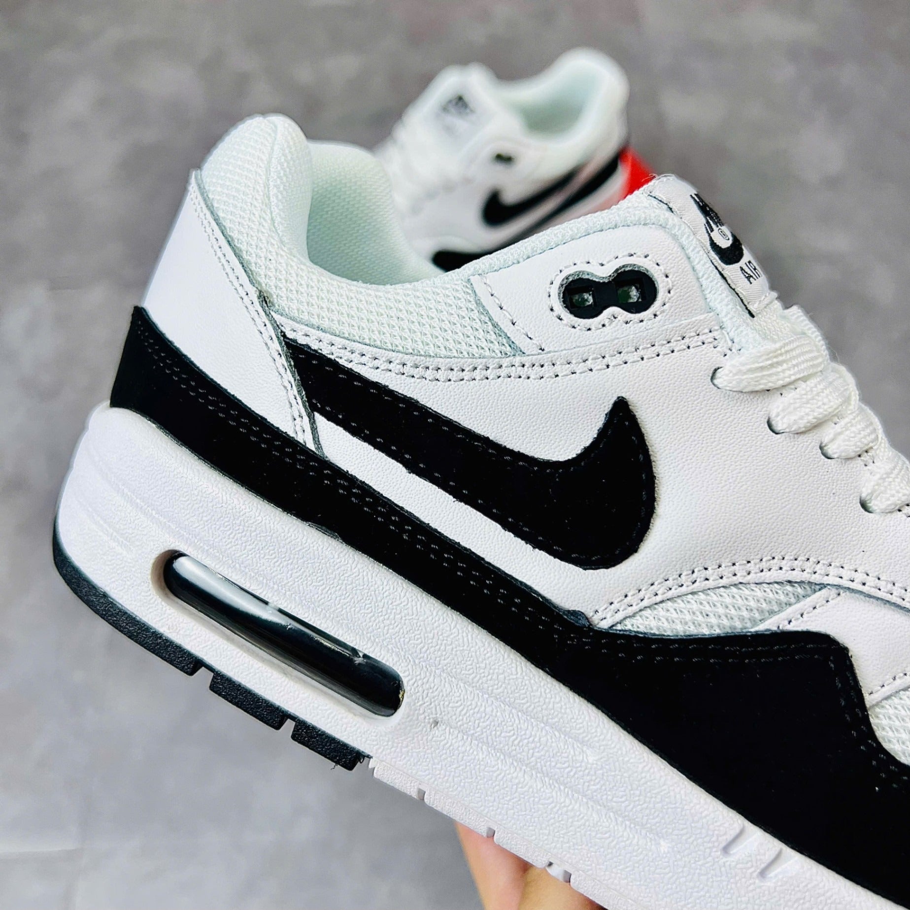 Air Max 1 sneakers
