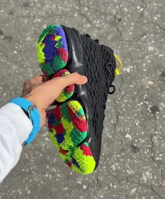 Knit Fabric Rainbow Outsole High-Top Basketball Sneakers