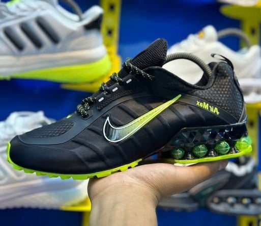 Air Max Cushion Sneakers