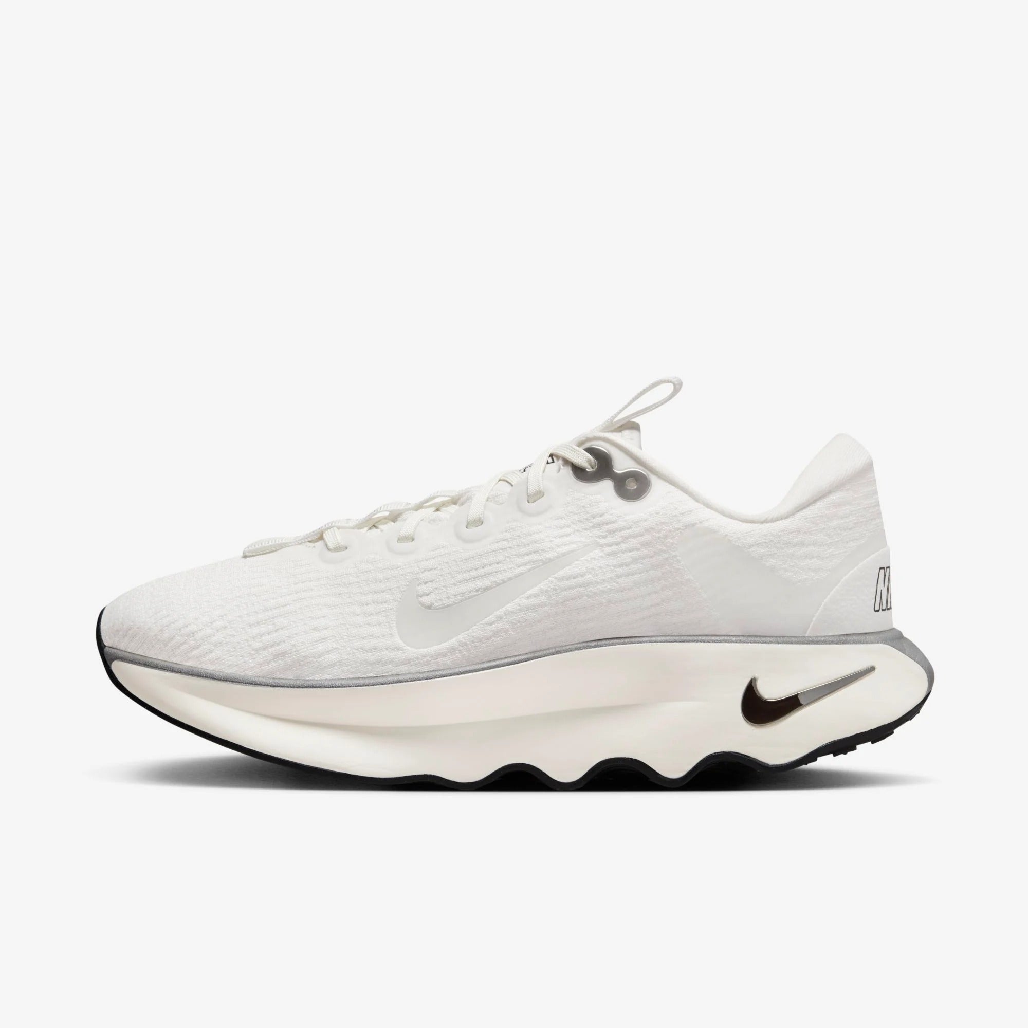 Motiva Walking Shoes