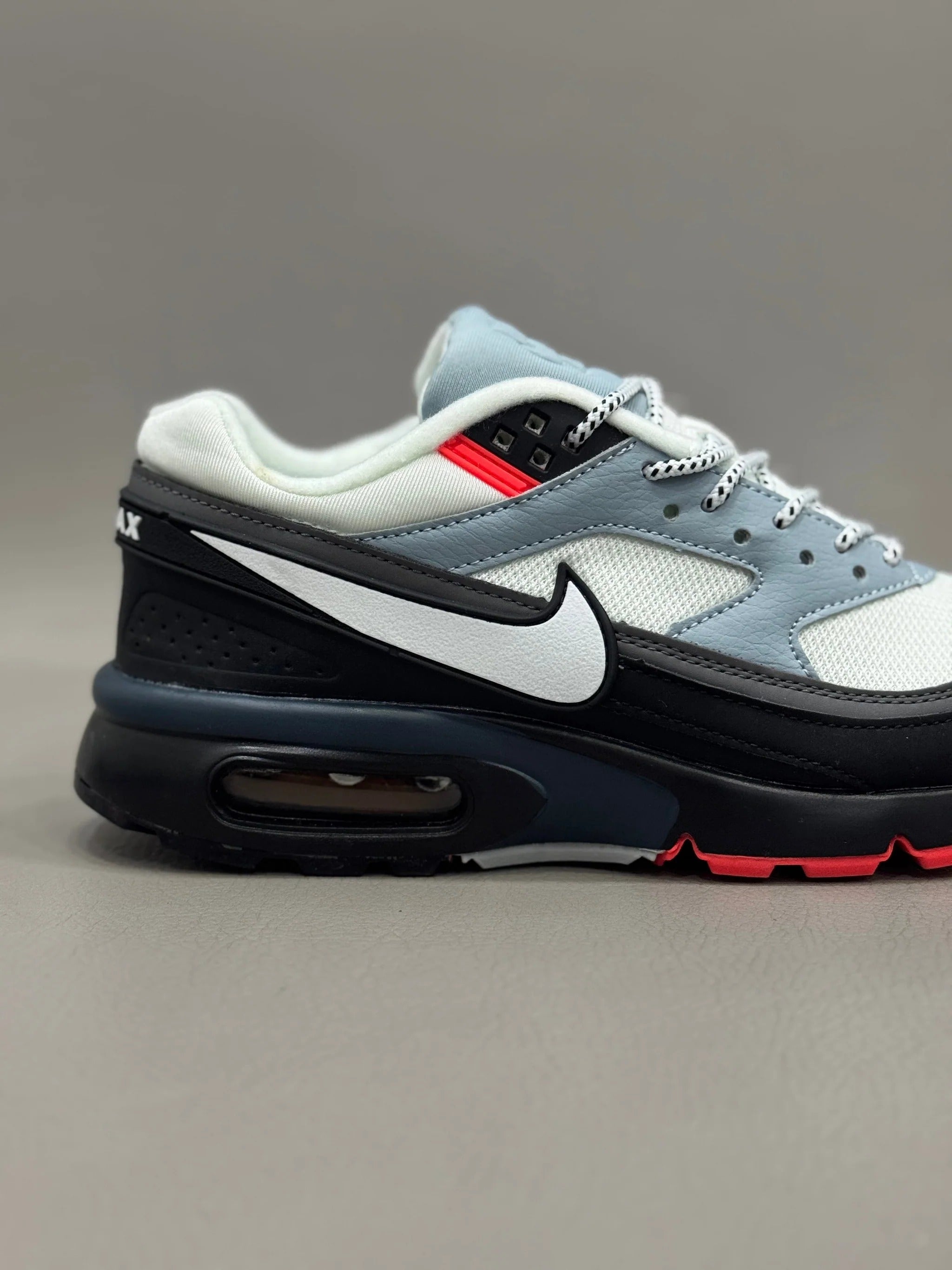 Air Max BW