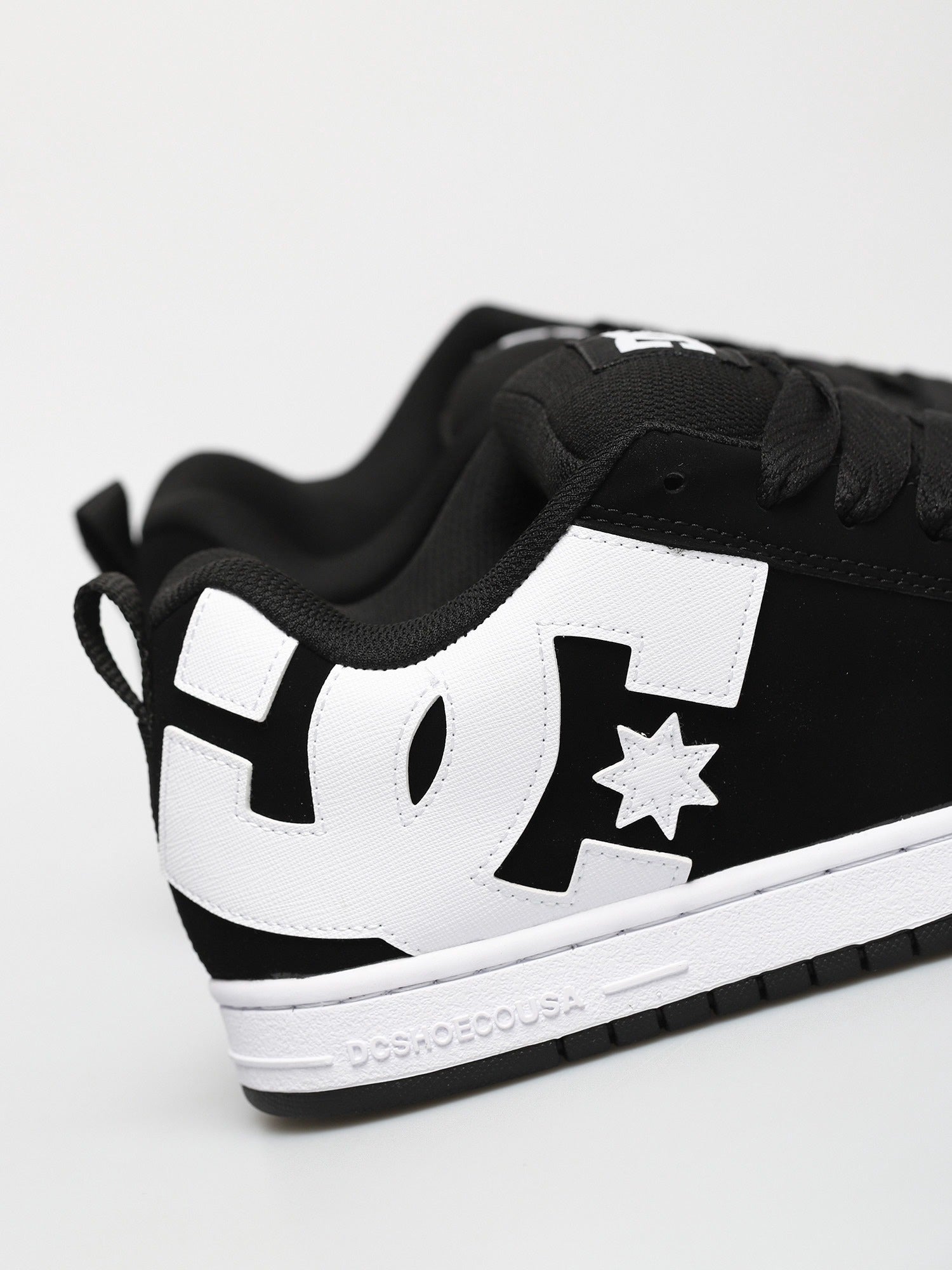 Court Graffik Shoes