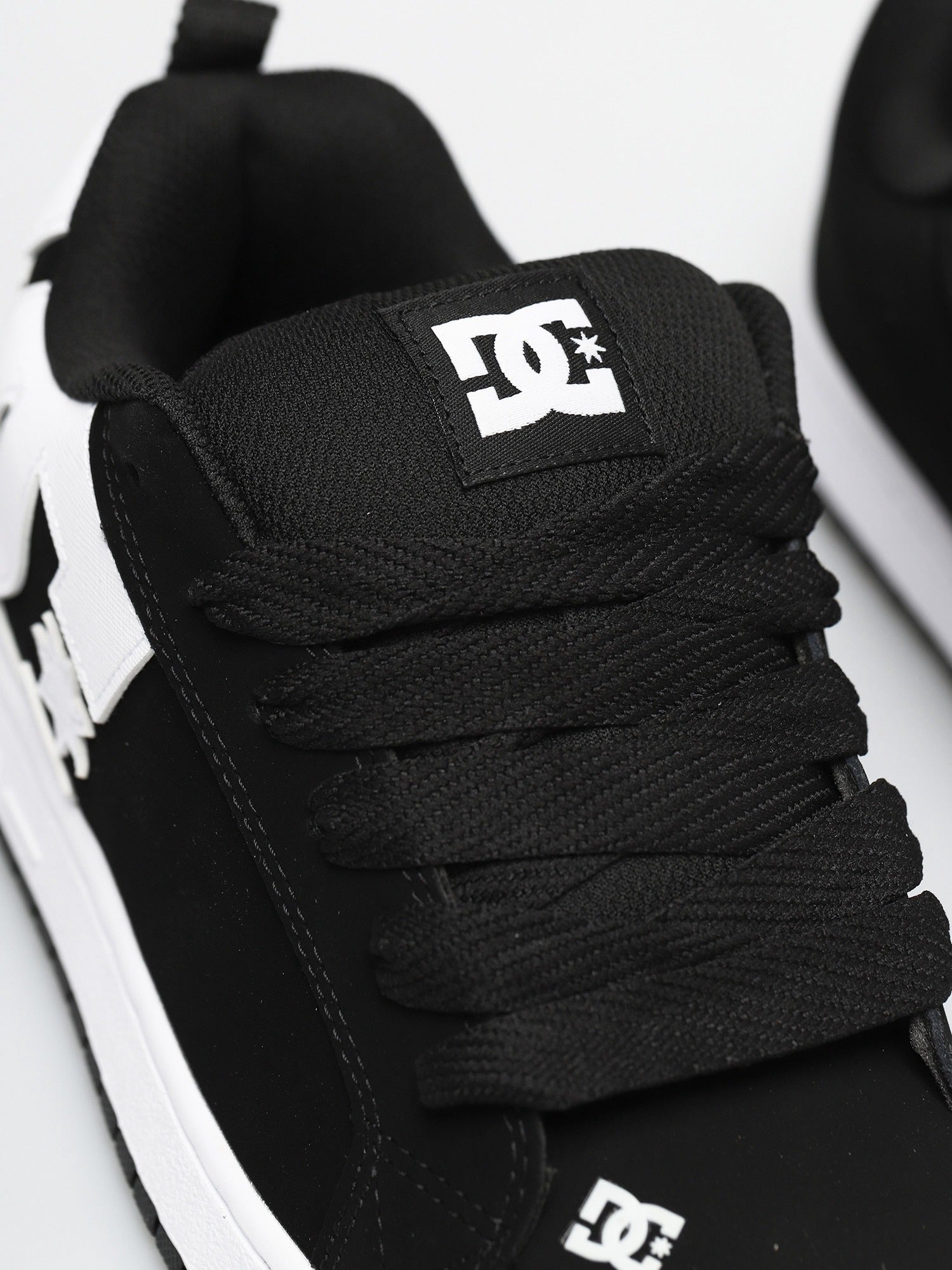 Court Graffik Shoes